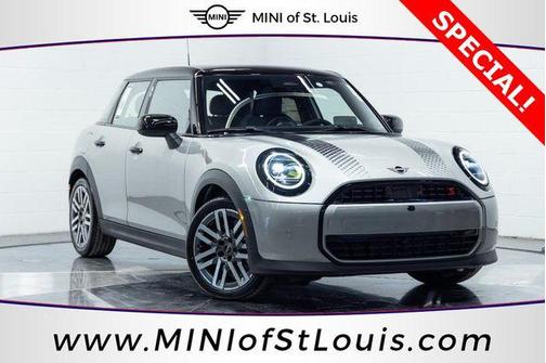 2026 MINI Hardtop Iconic