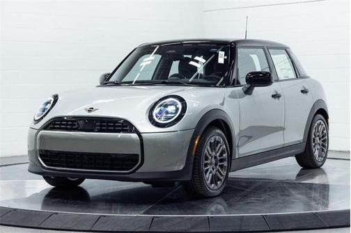2026 MINI Hardtop Signature Plus