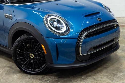 2024 MINI SE Hardtop Signature