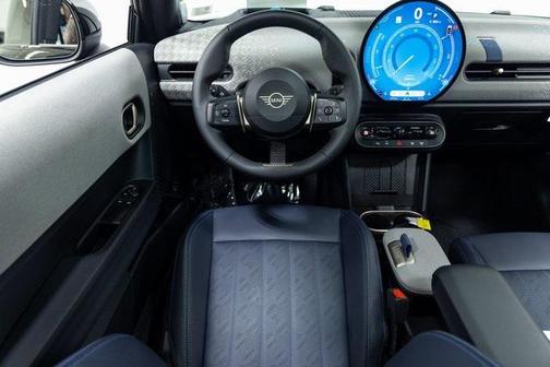 2025 MINI Hardtop Iconic