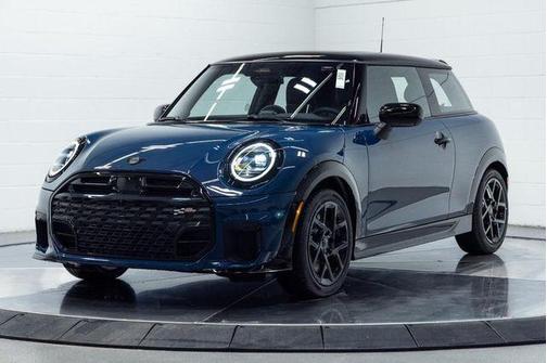 2026 MINI Hardtop Iconic