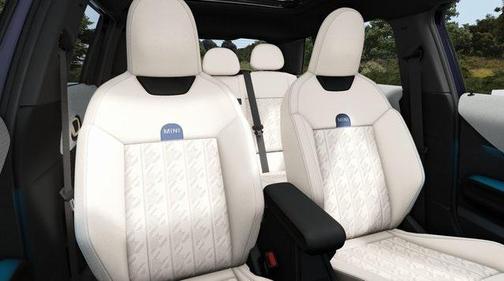 2025 MINI Hardtop Iconic