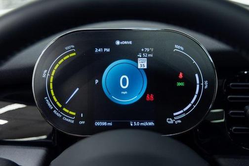 2024 MINI SE Hardtop Signature