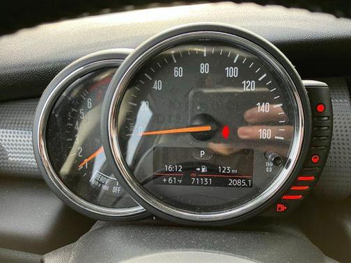 2017 MINI Hardtop Cooper