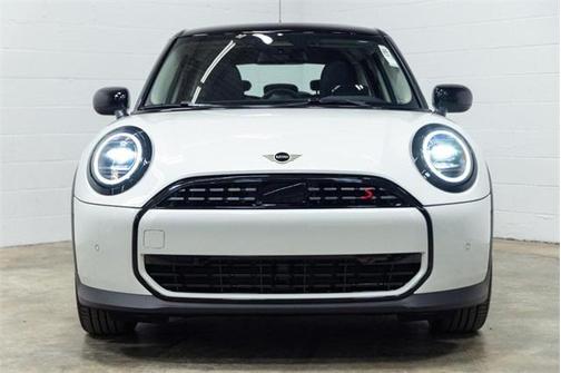 2025 MINI Hardtop Signature Plus