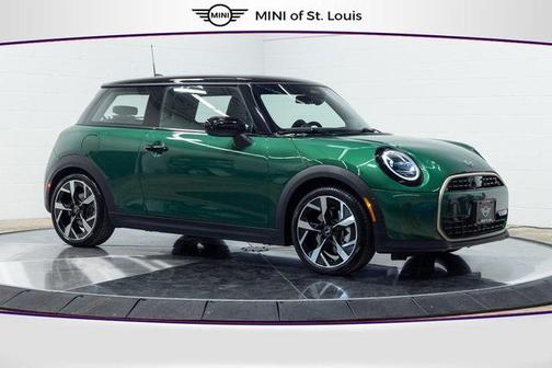2025 MINI Hardtop Iconic