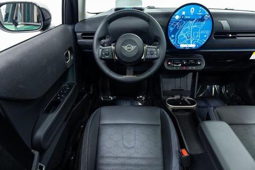 2025 MINI Hardtop Signature Plus
