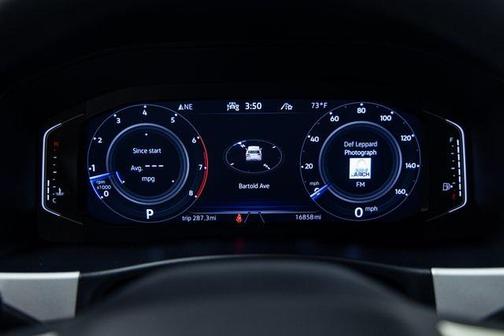 2023 Volkswagen Atlas Cross Sport 3.6L V6 SEL Premium R-Line