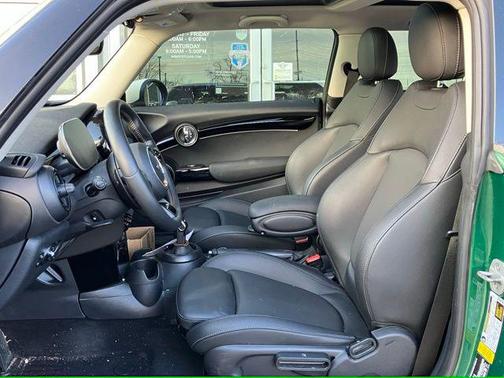 2024 MINI Hardtop Signature