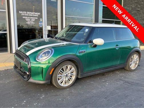 2024 MINI Hardtop Signature