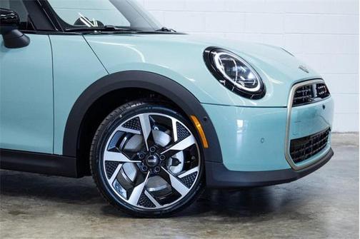 2026 MINI Hardtop Iconic