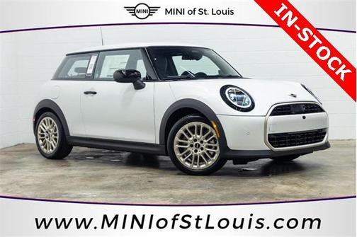 2025 MINI Hardtop Iconic