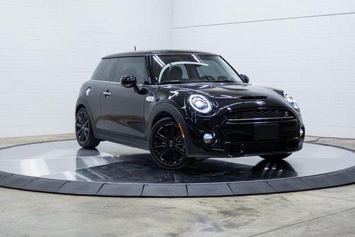 2019 MINI Hardtop Iconic