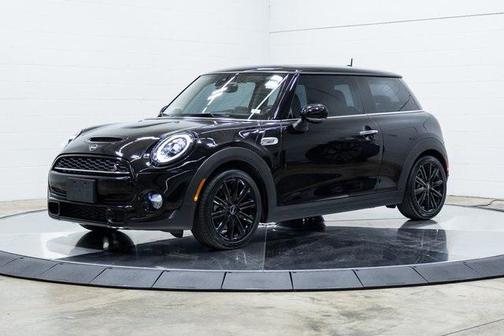 2019 MINI Hardtop Iconic