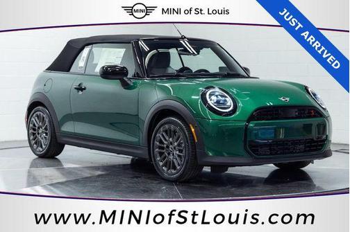 British Racing Green IV Metallic 2026 MINI Convertible Signature