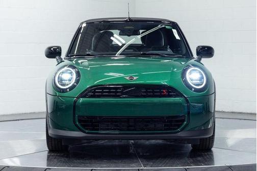 British Racing Green IV Metallic 2026 MINI Convertible Signature