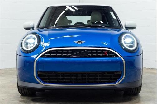 2025 MINI Hardtop Signature Plus