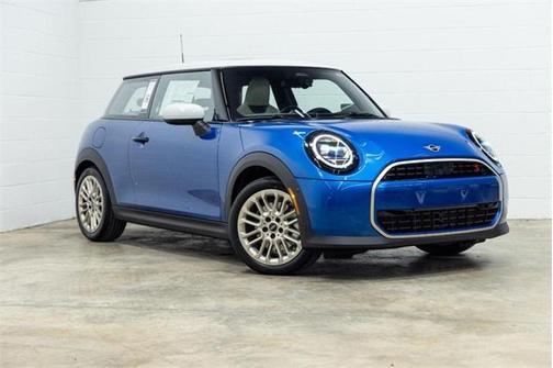 2025 MINI Hardtop Signature Plus