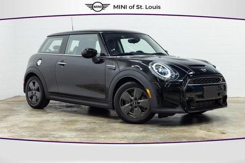 2022 MINI Hardtop Classic