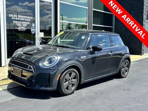 2022 MINI Hardtop Classic