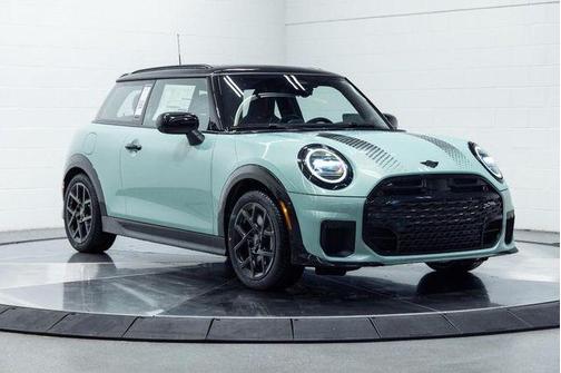 2026 MINI Hardtop Iconic