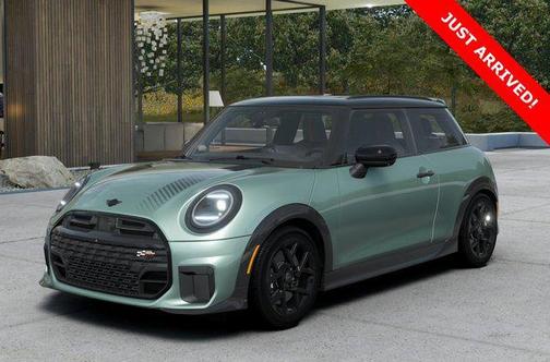 2026 MINI Hardtop Iconic