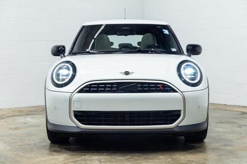 2025 MINI Hardtop Signature Plus