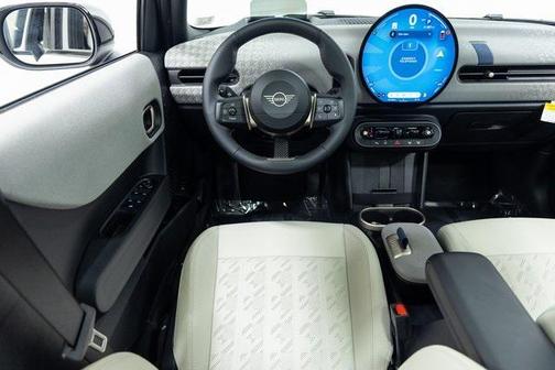 2025 MINI Hardtop Signature Plus