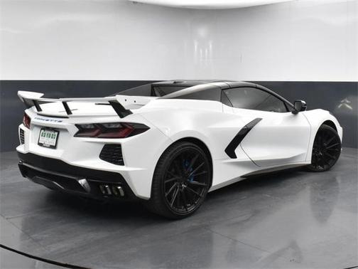 Photo 5 of 47 of 2022 Chevrolet Corvette Stingray w/2LT