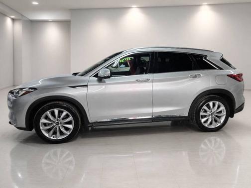 Liquid Platinum 2019 INFINITI QX50 ESSENTIAL FWD
