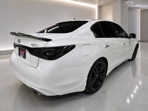 Majestic White 2018 INFINITI Q50 3.0t SPORT RWD