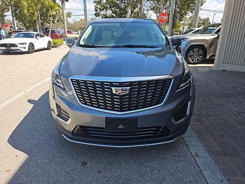 2020 Cadillac XT5 Premium Luxury