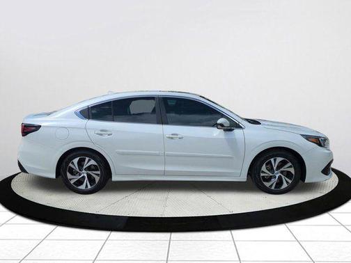 Crystal White Pearl 2022 Subaru Legacy Premium