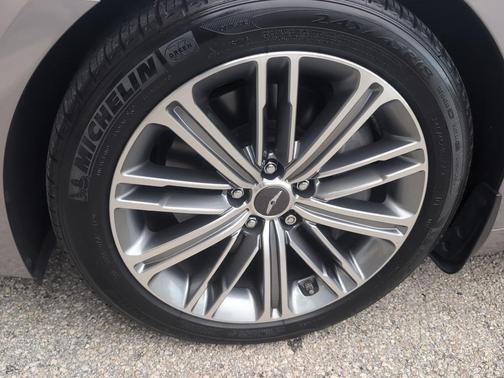 2020 Genesis G80 3.8