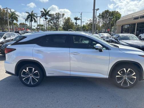 Eminent White Pearl 2019 Lexus RX 450h Base