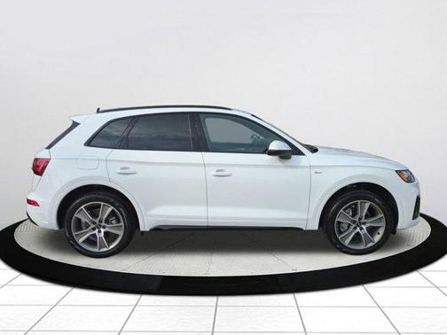 2025 Audi Q5 45 S line Premium