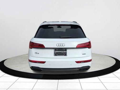 2025 Audi Q5 45 S line Premium
