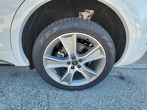 2025 Audi Q5 45 S line Premium