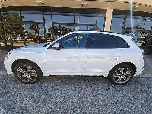 2025 Audi Q5 45 S line Premium