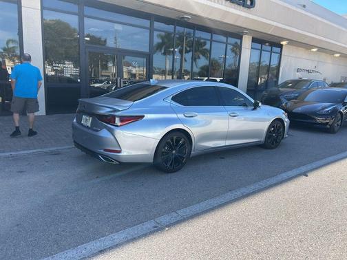 2023 Lexus ES 350 F Sport