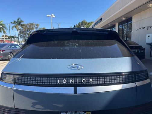 2022 Hyundai IONIQ 5 SEL