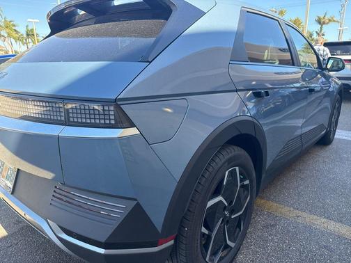 2022 Hyundai IONIQ 5 SEL