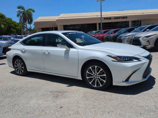 Eminent White Pearl 2019 Lexus ES 350 Base