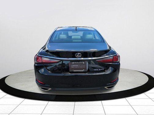 Obsidian 2023 Lexus ES 350 Base