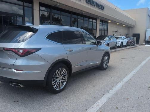 Lunar Silver Metallic 2022 Acura MDX Advance Package