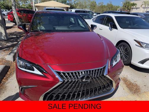 2025 Lexus ES 300h Base