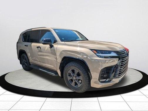 2025 Lexus LX 700h Overtrail