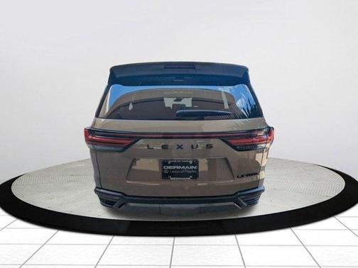 2025 Lexus LX 700h Overtrail