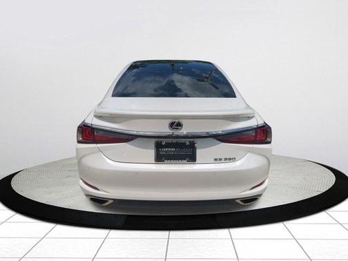 2024 Lexus ES 350 Ultra Luxury