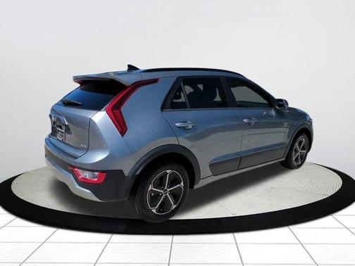 2024 Kia Niro EX